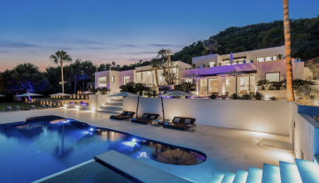 Resa Estates can nemo luxury villa Pep simo night house .png